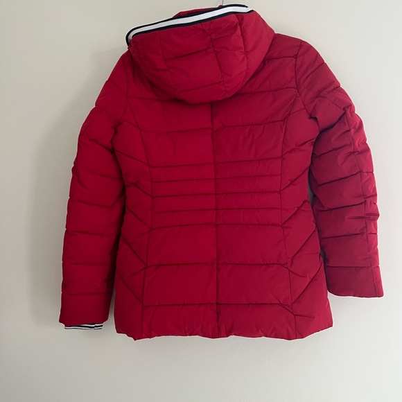 Tommy Hilfiger warm winter coat. Like new!! - Picture 4 of 7